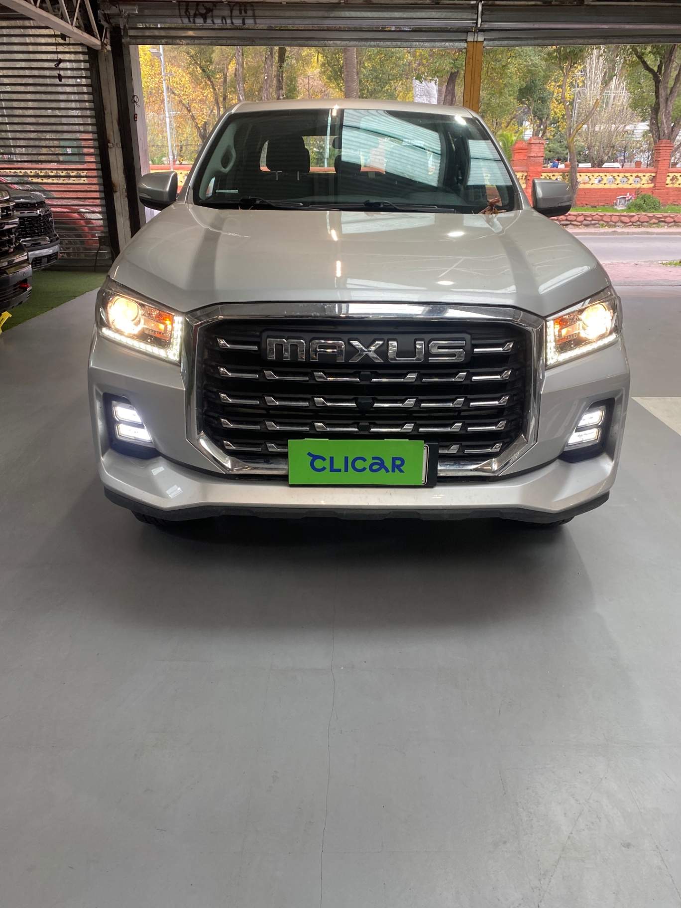 MAXUS - 1