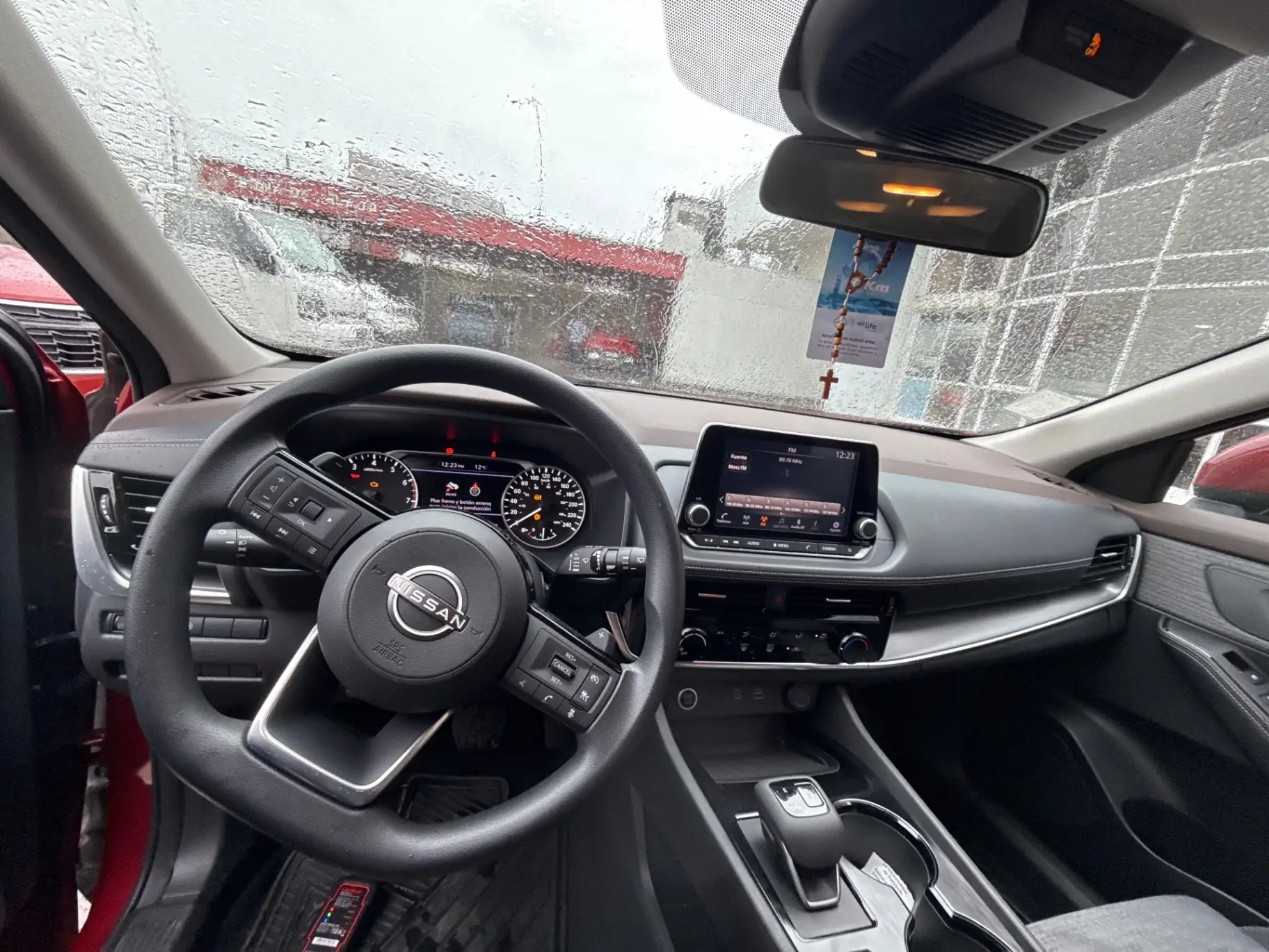 NISSAN - 2