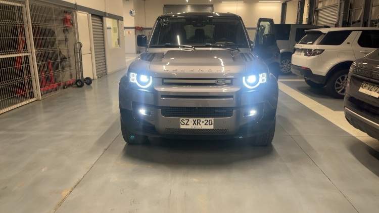 LAND ROVER