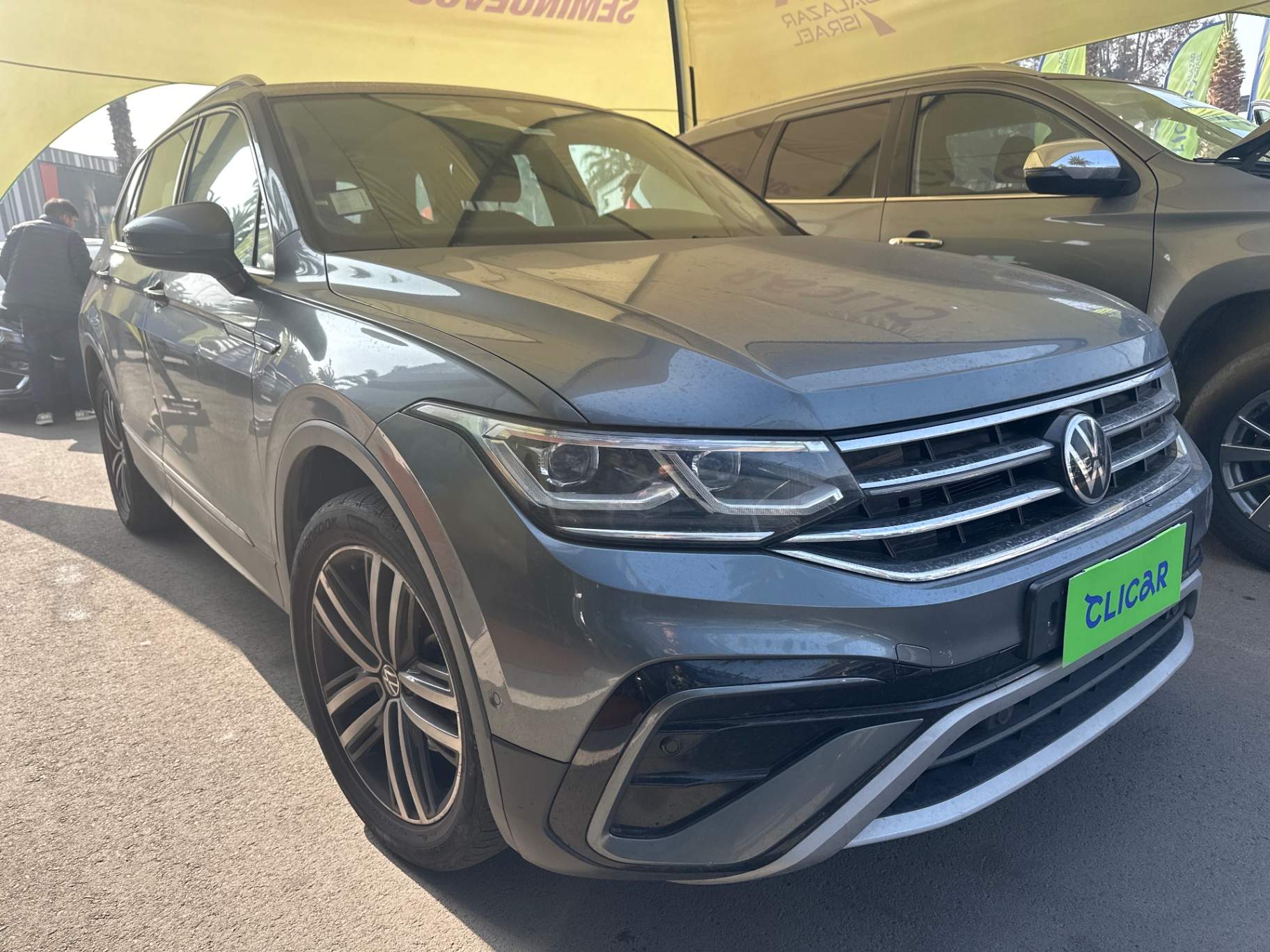 VOLKSWAGEN
