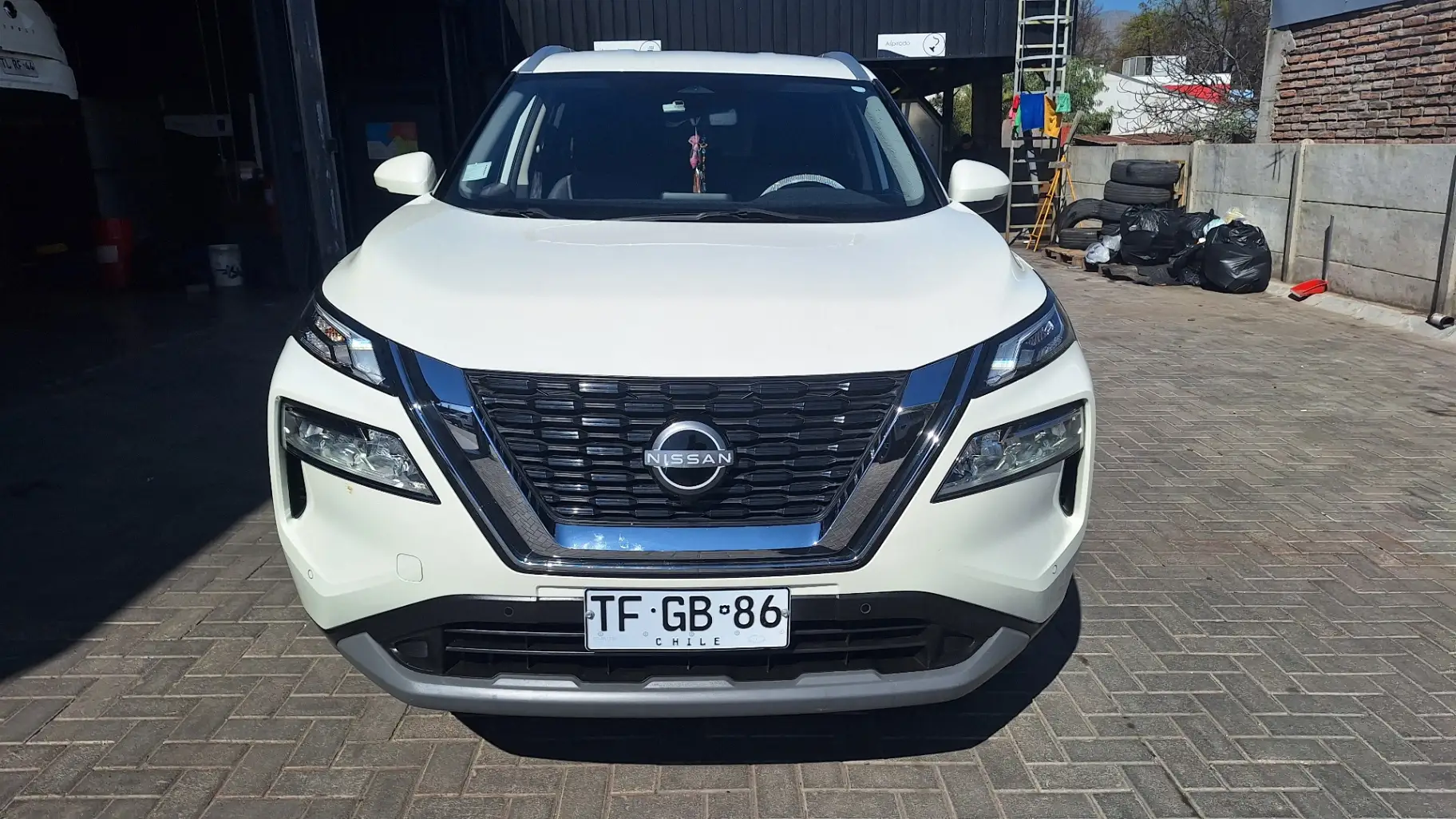 NISSAN - 1