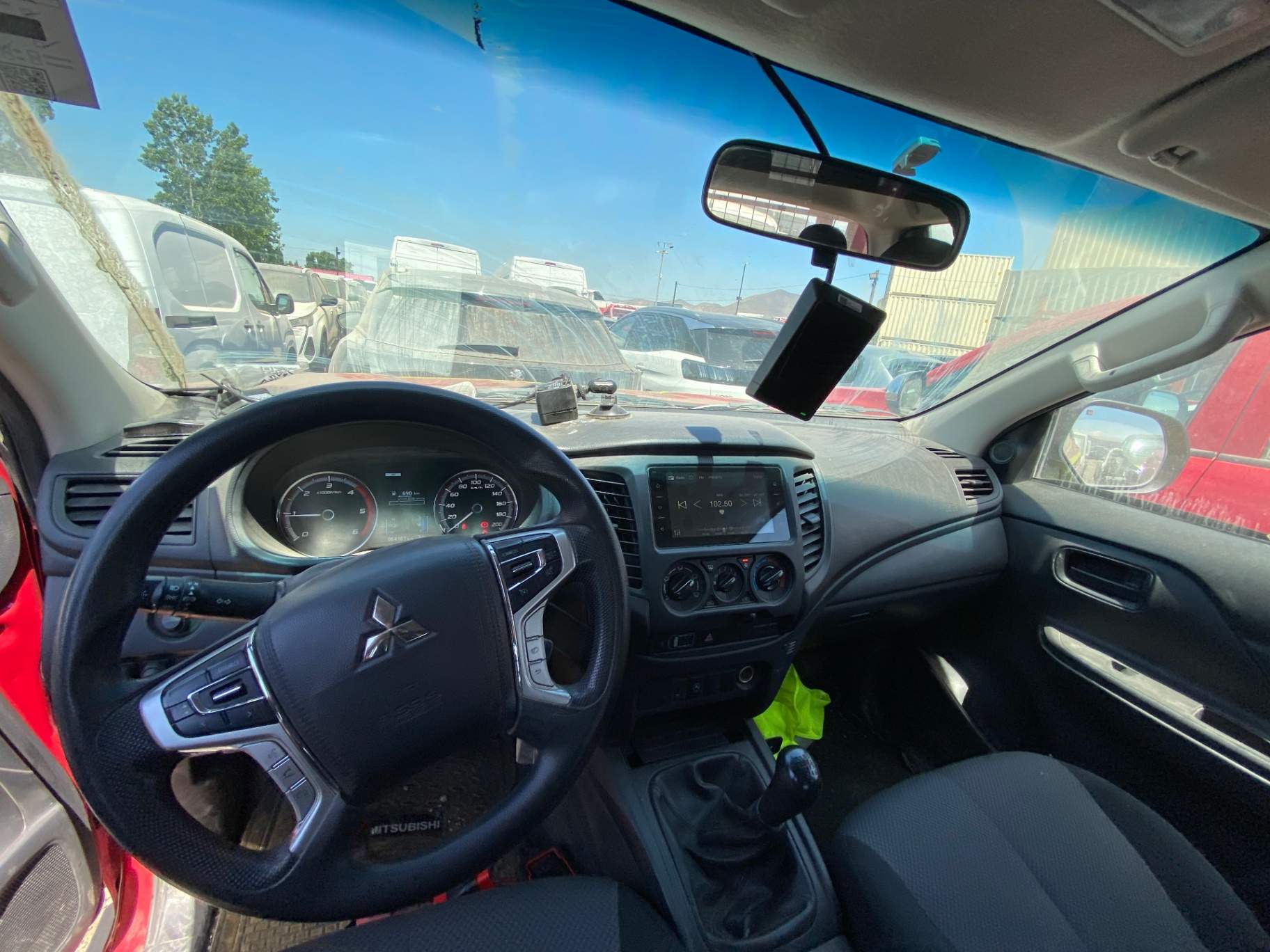 MITSUBISHI - 2