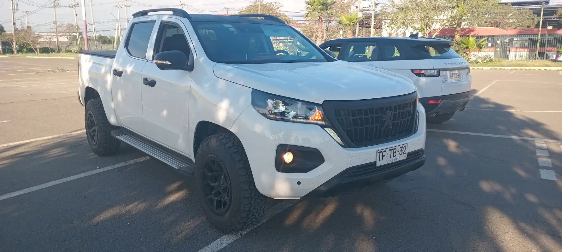 PEUGEOT