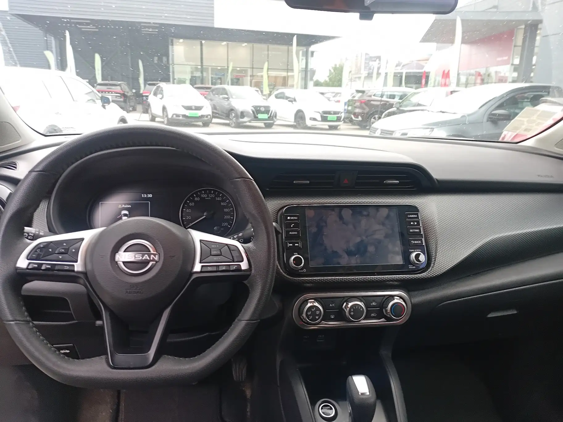 NISSAN - 2