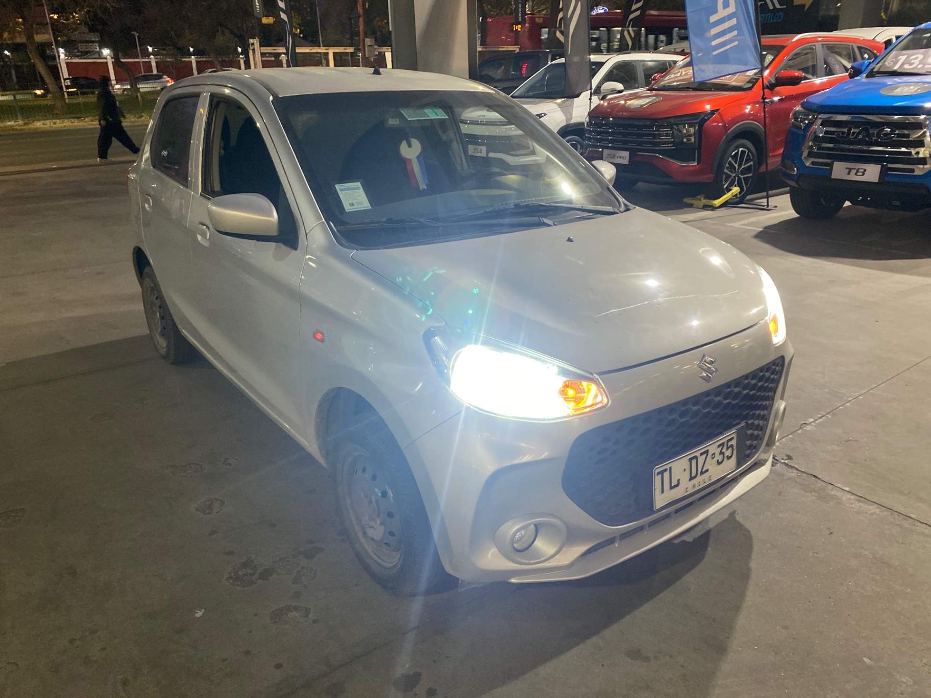 SUZUKI