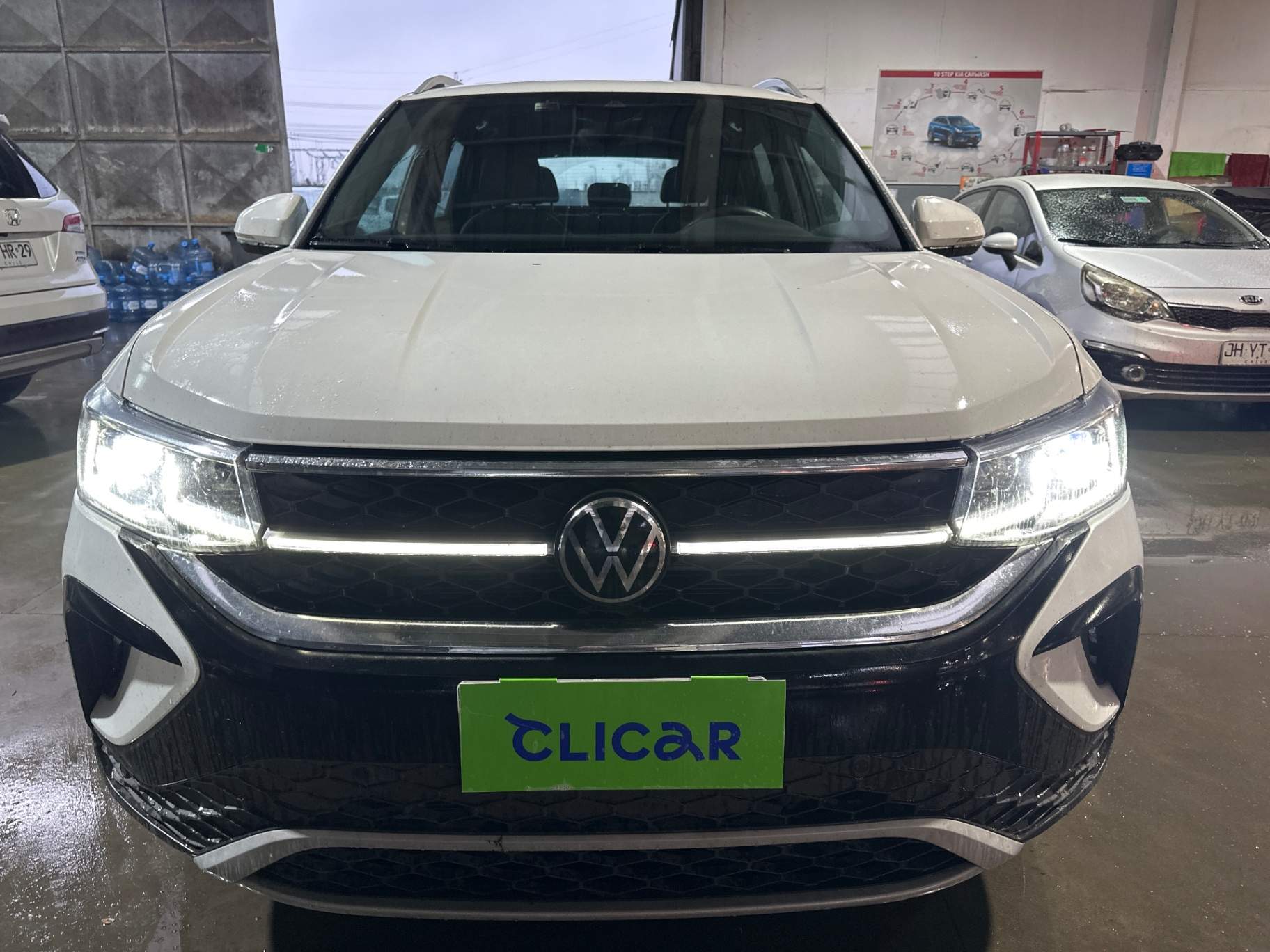 VOLKSWAGEN - 1