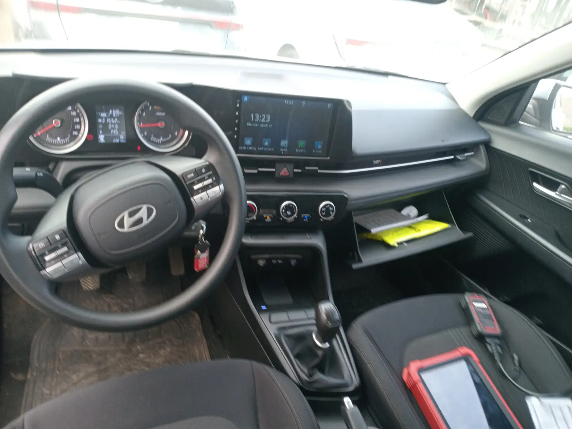 HYUNDAI - 2
