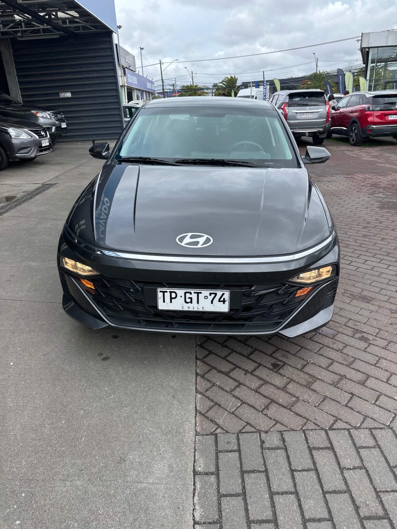 HYUNDAI - 1