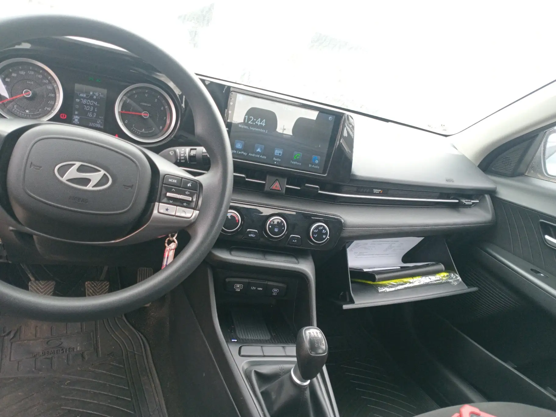 HYUNDAI - 2