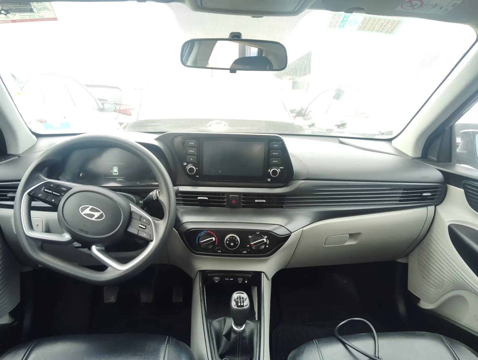 HYUNDAI - 2