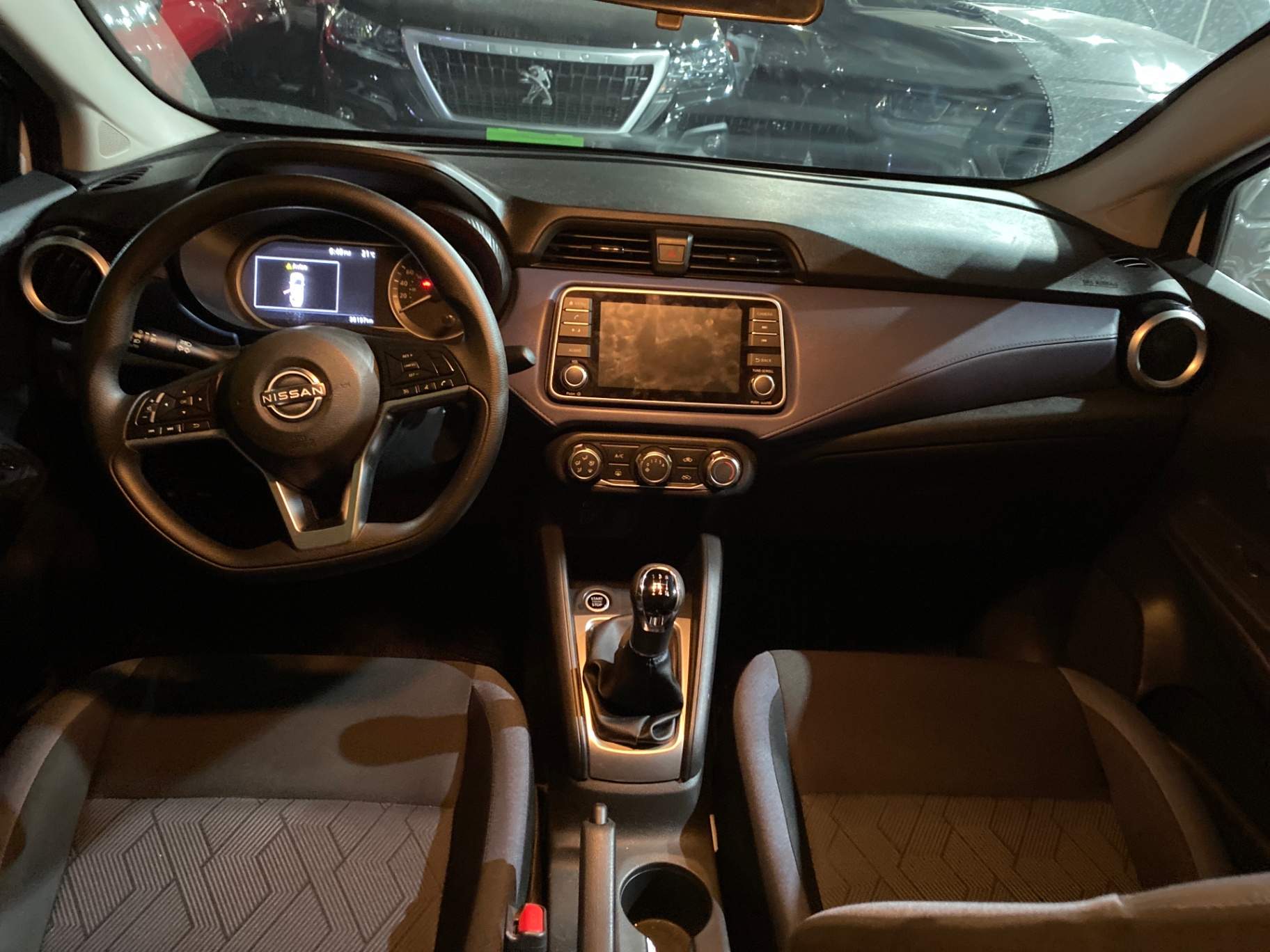 NISSAN - 2