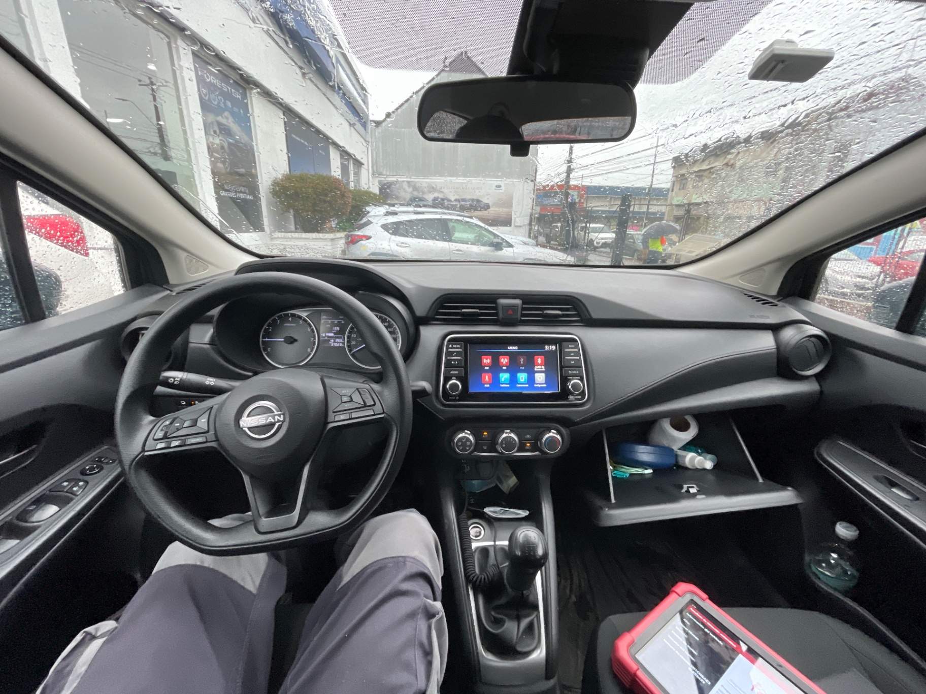 NISSAN - 2