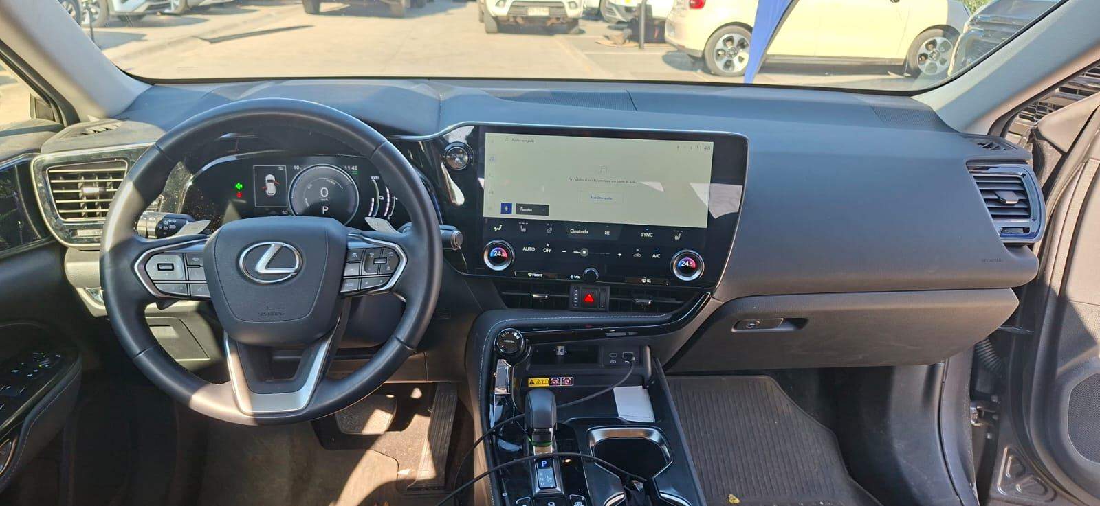 LEXUS - 2