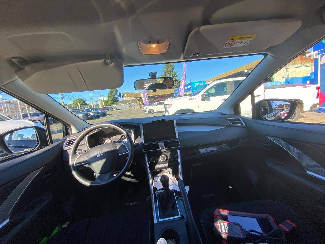 MITSUBISHI - 2