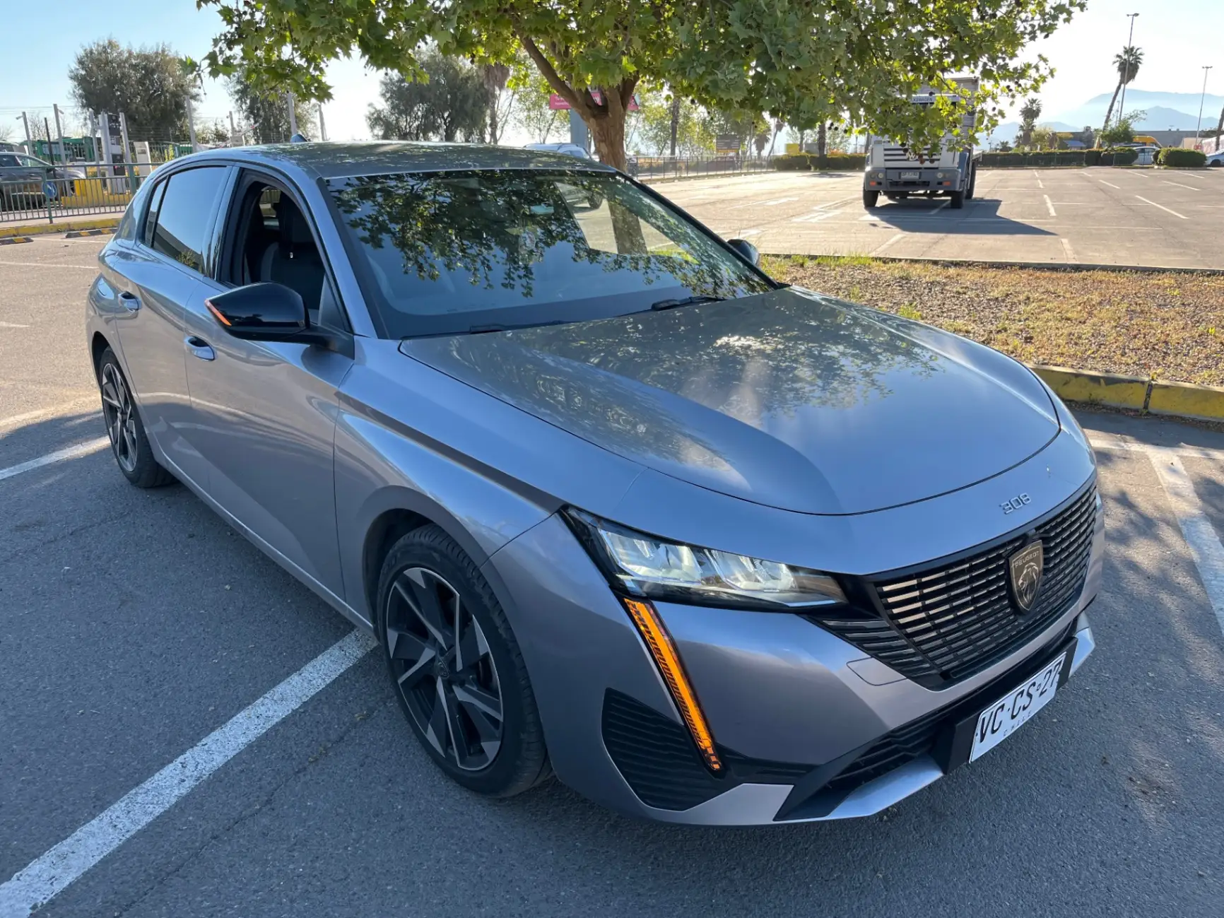 PEUGEOT