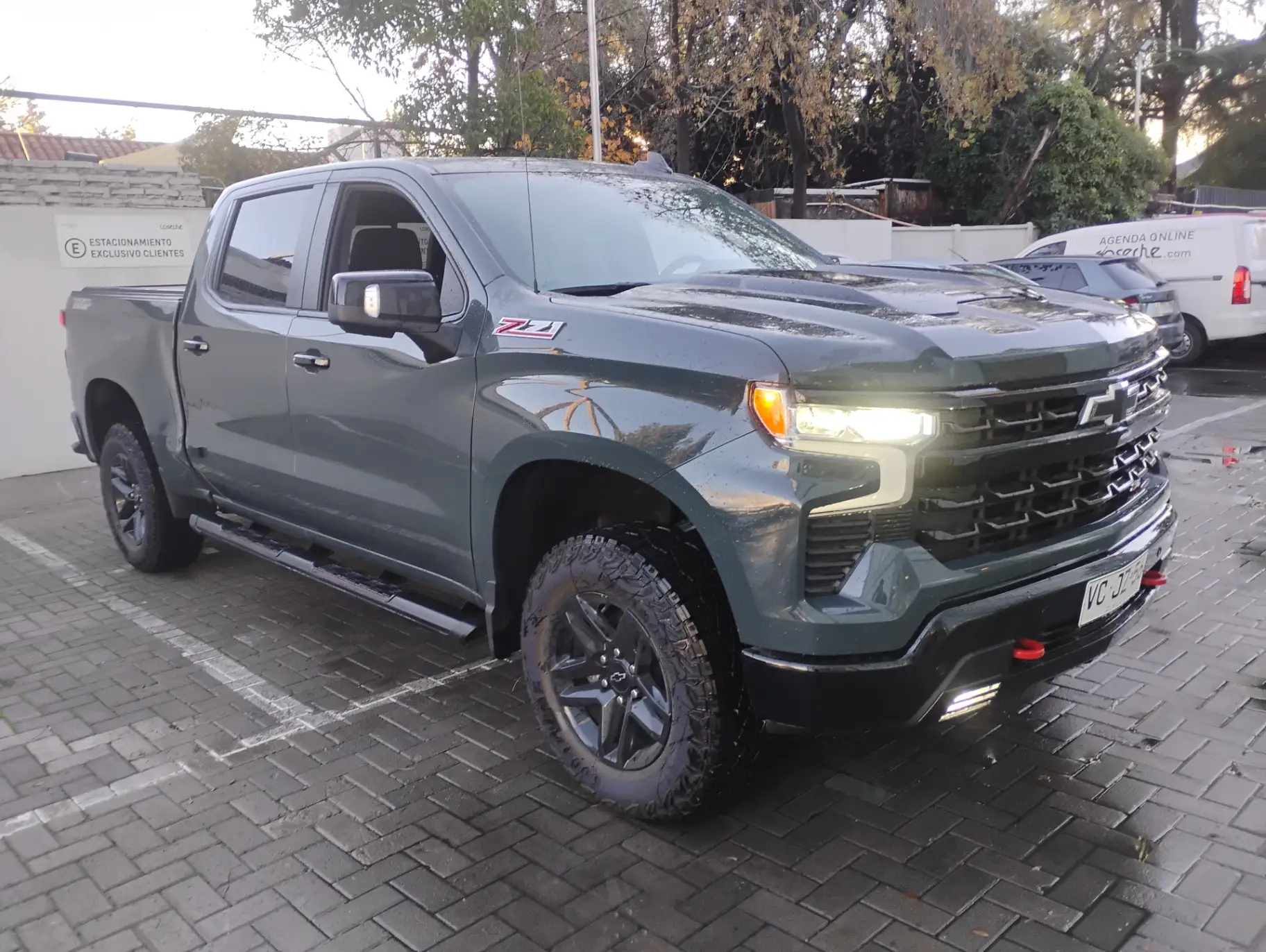 CHEVROLET