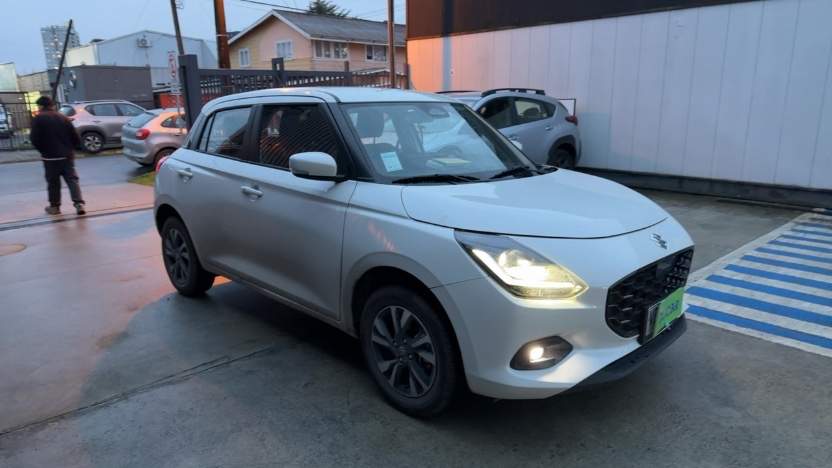 SUZUKI
