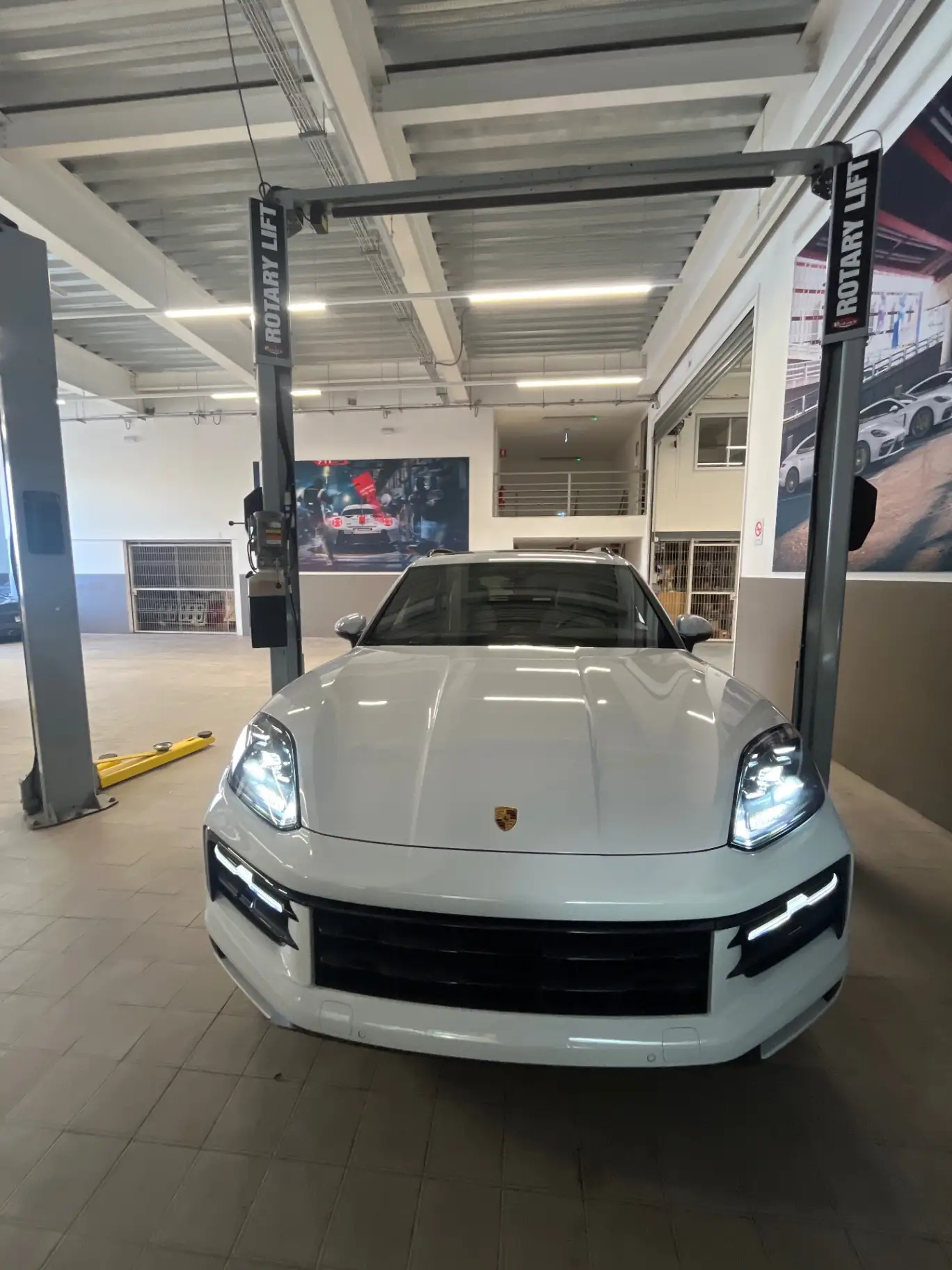 PORSCHE - 1