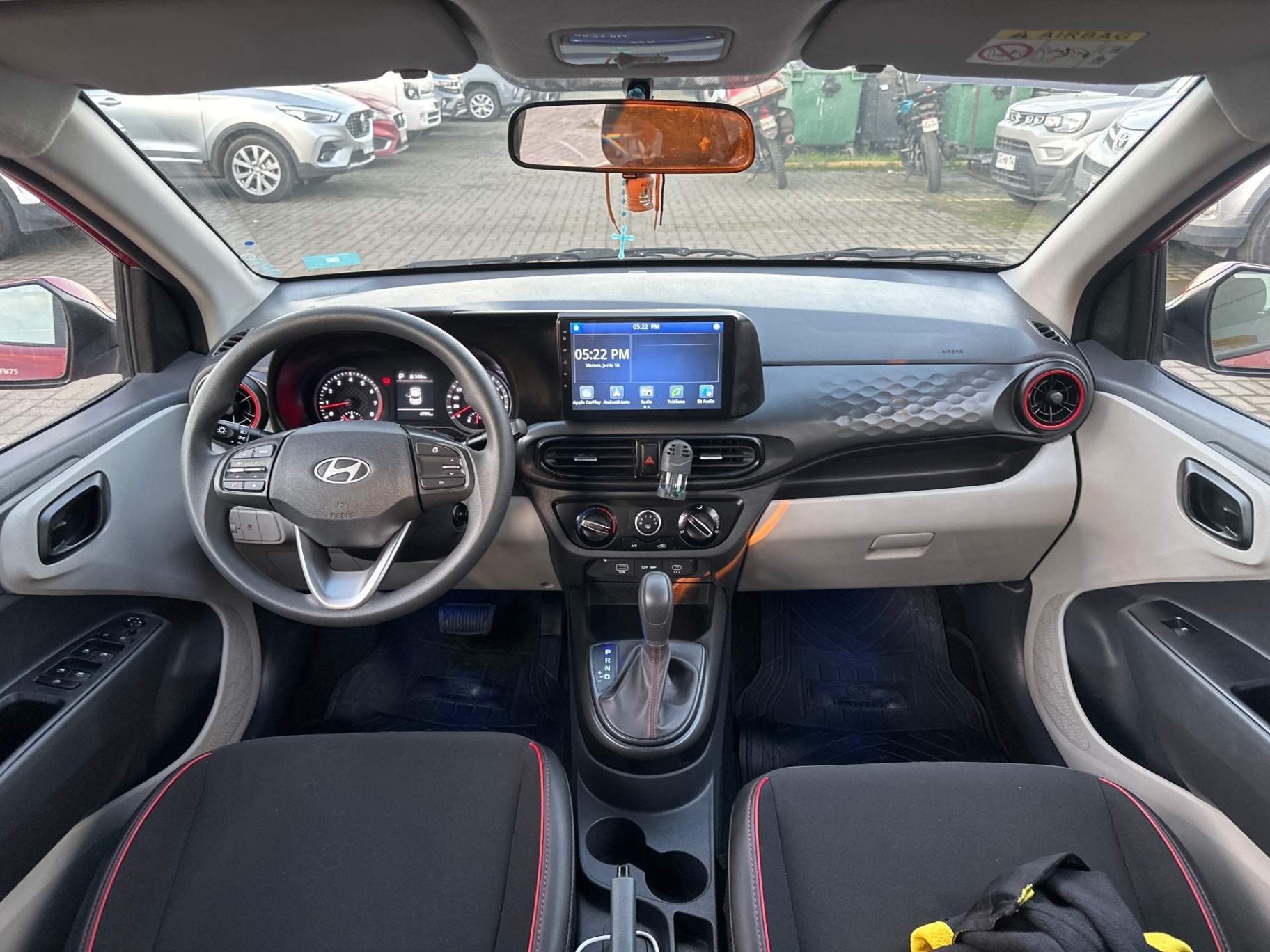 HYUNDAI - 2