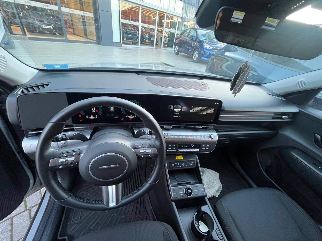 HYUNDAI - 2