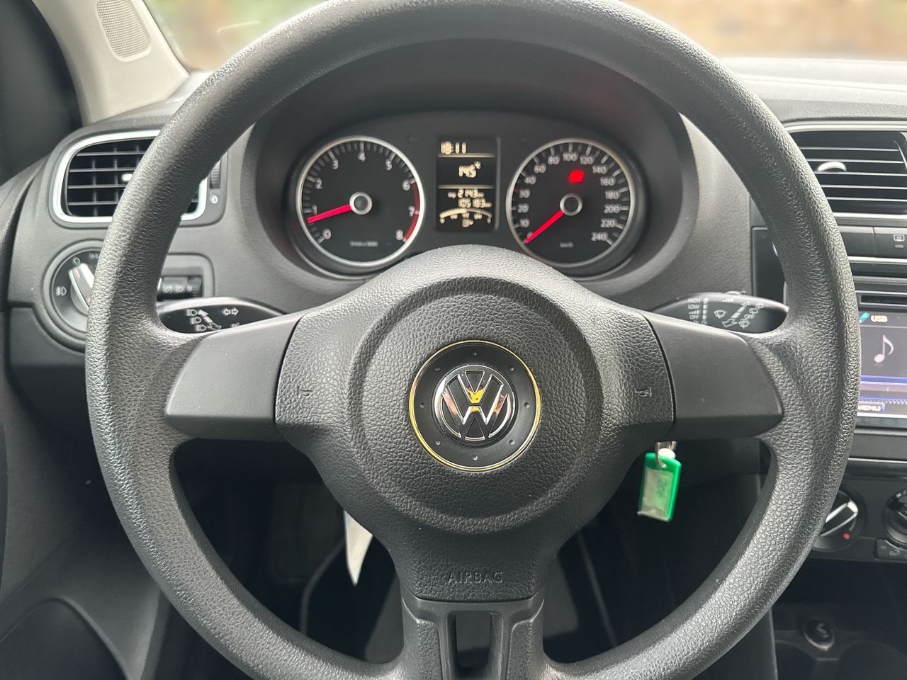 VOLKSWAGEN - 11