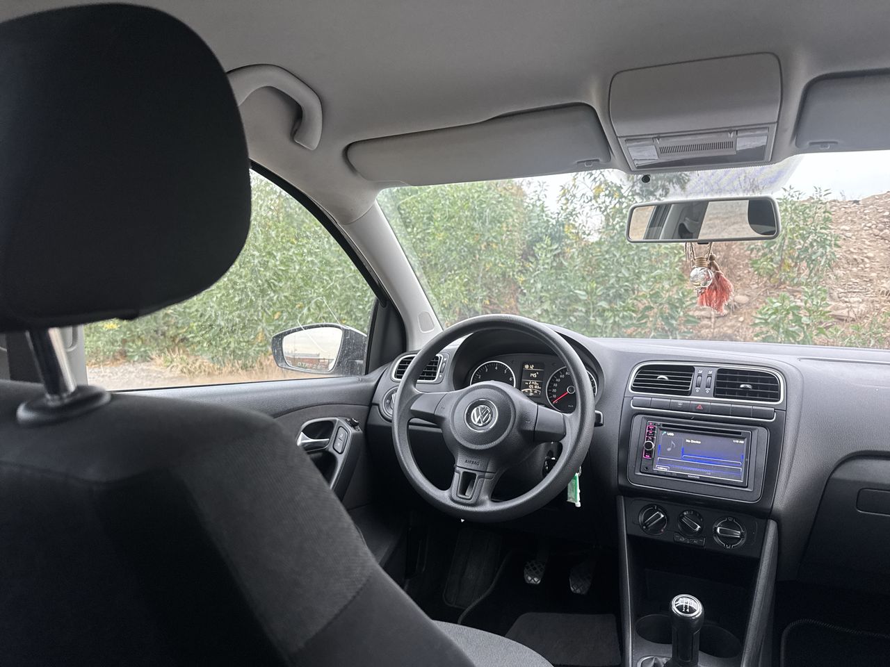 VOLKSWAGEN - 6