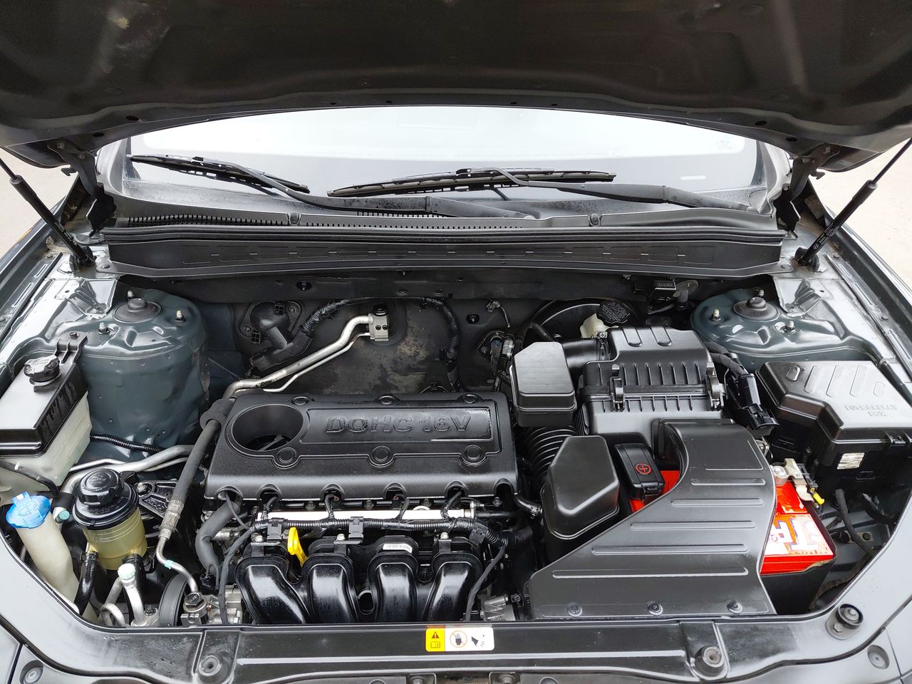 HYUNDAI - 8