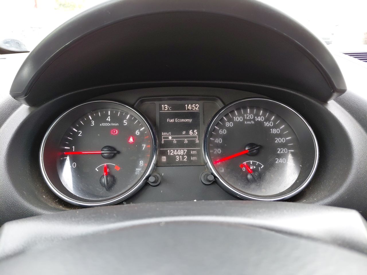 NISSAN - 16
