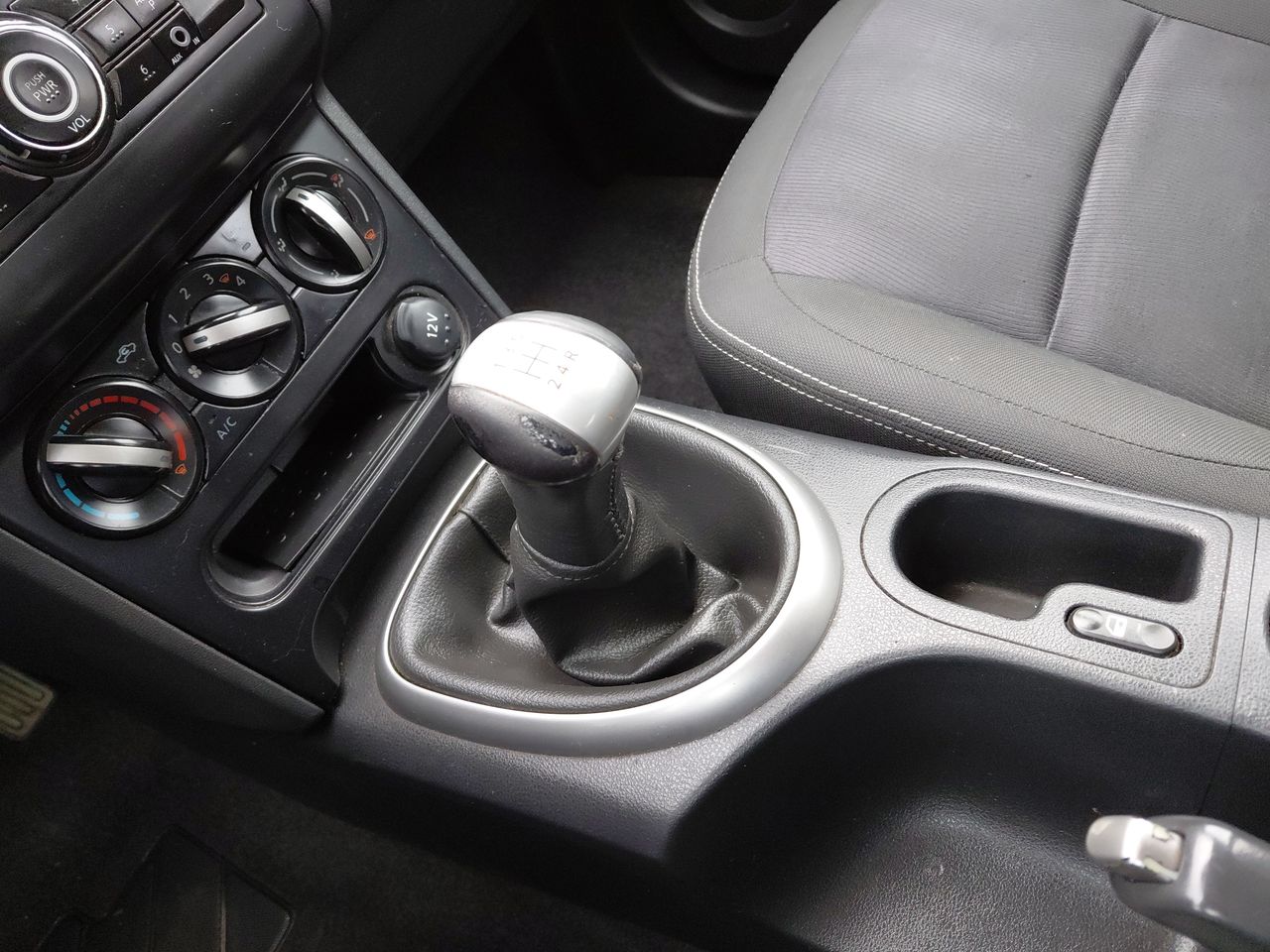 NISSAN - 19