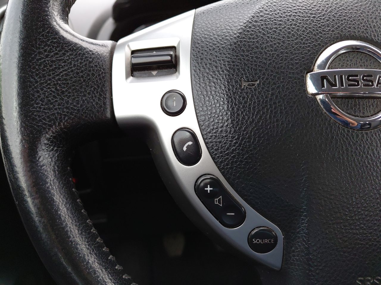 NISSAN - 15