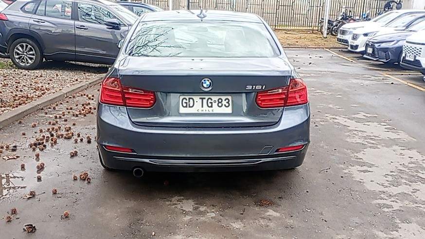 BMW - 4