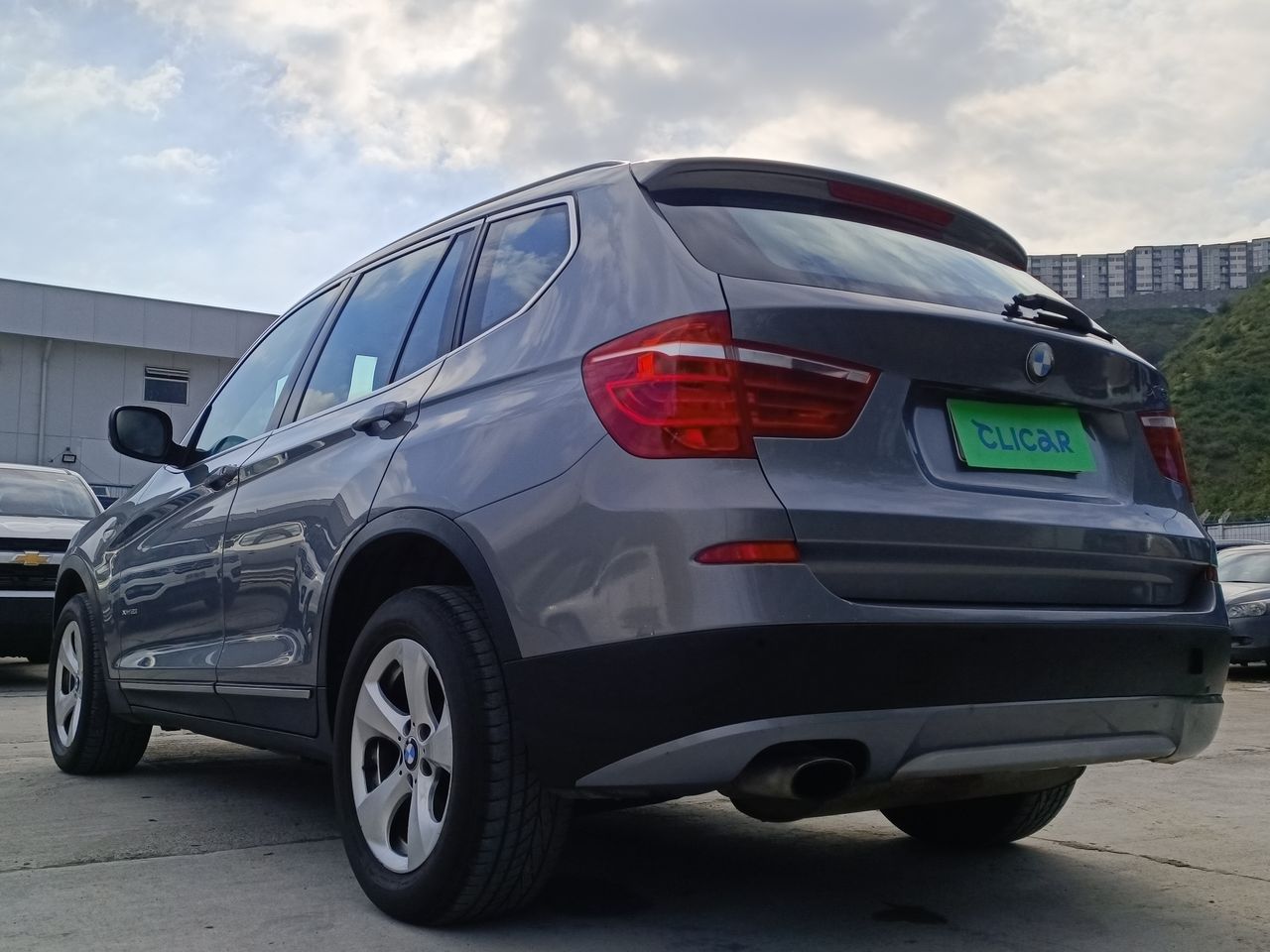 BMW - 5
