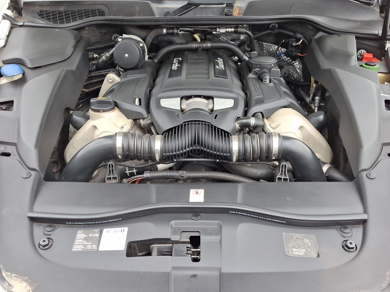 PORSCHE - 18