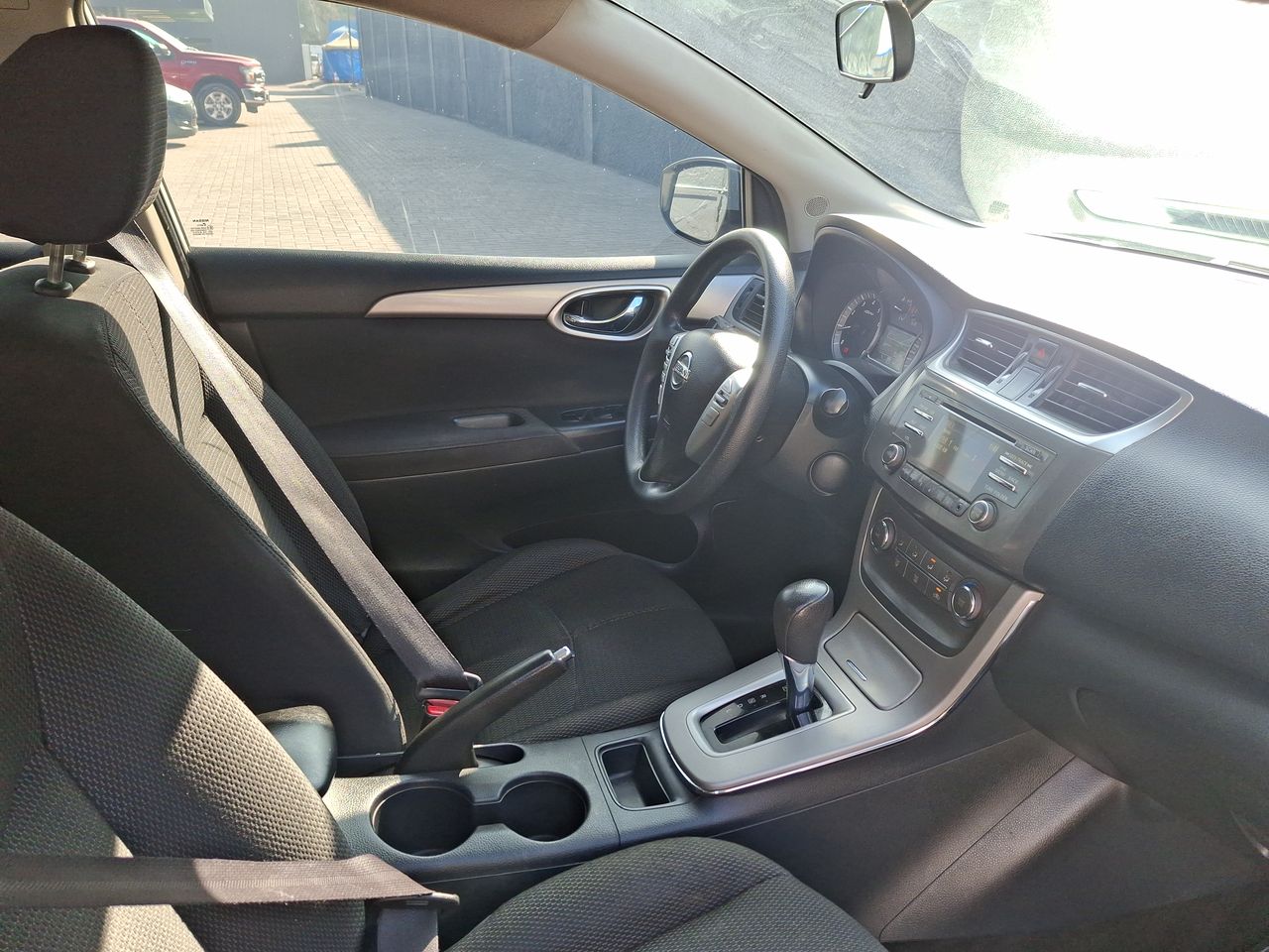 NISSAN - 16
