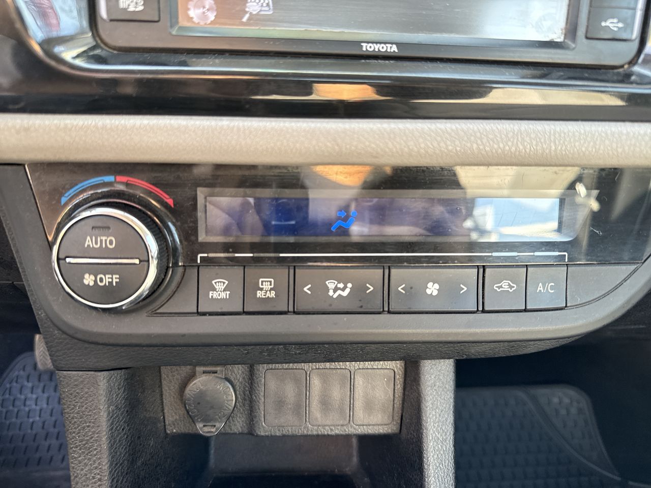 TOYOTA - 22