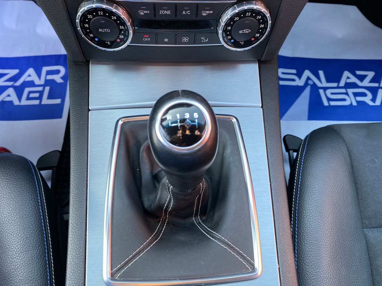 MERCEDES BENZ - 29