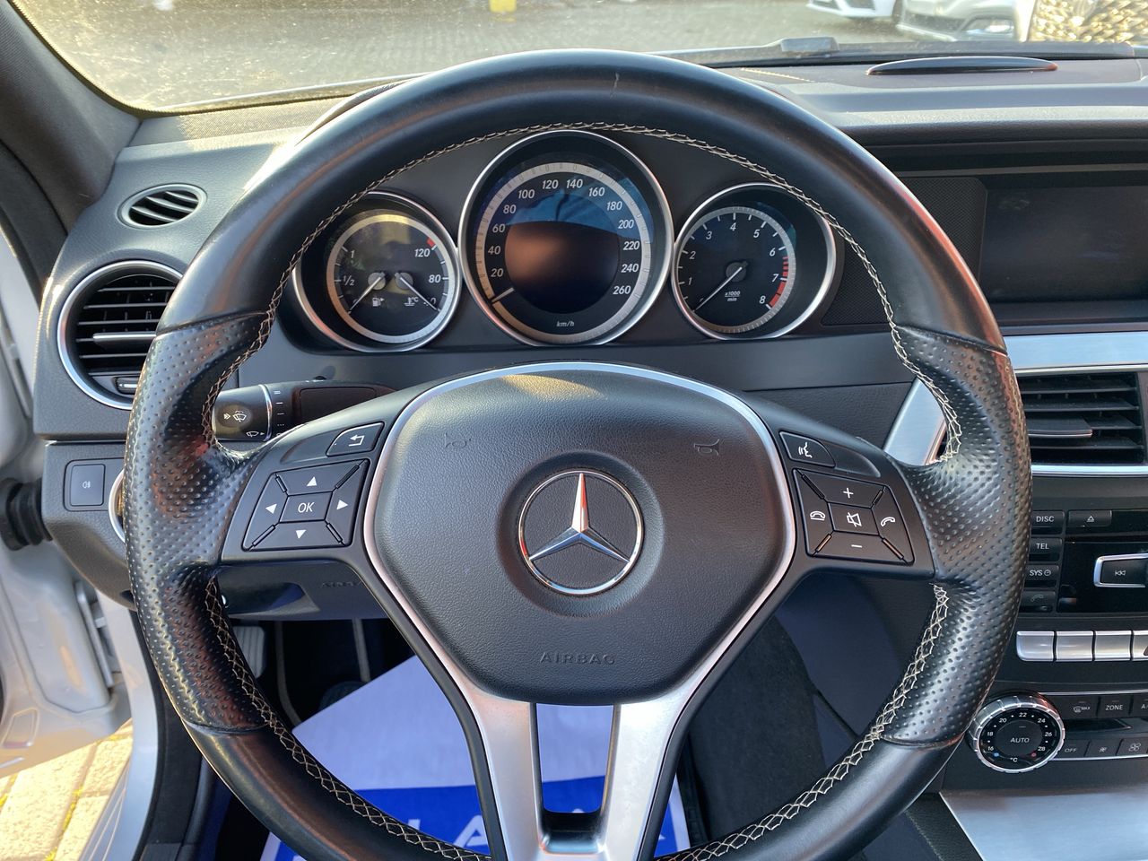 MERCEDES BENZ - 24