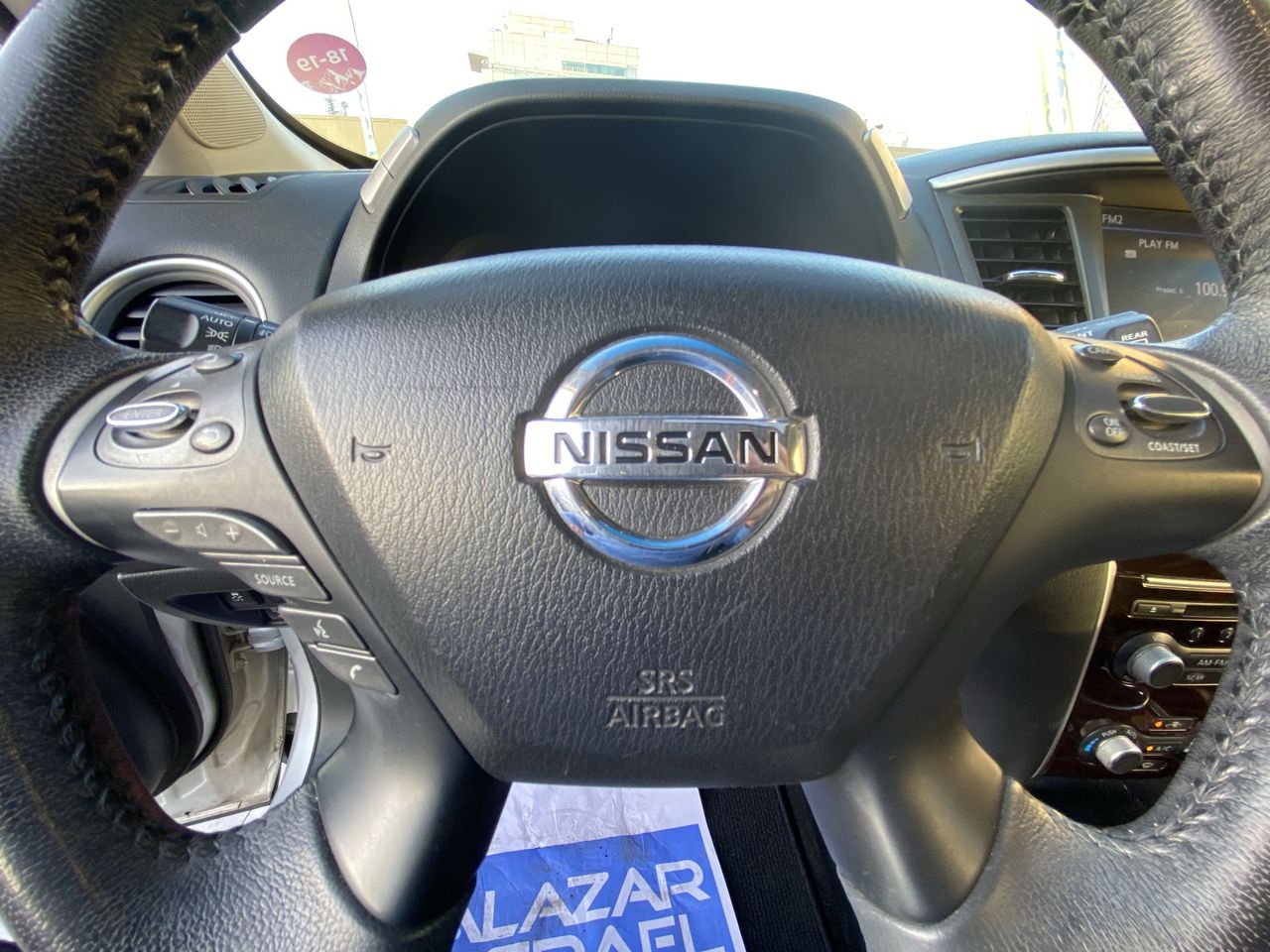 NISSAN - 26