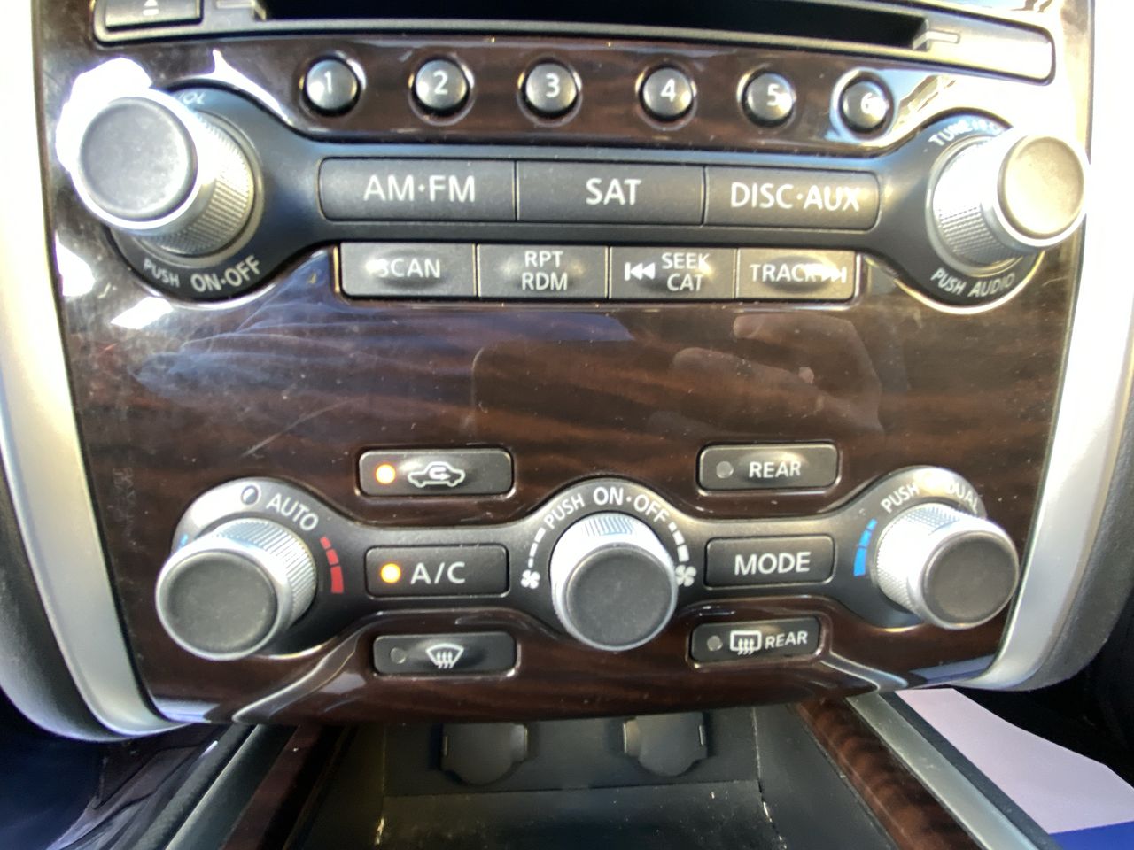 NISSAN - 30