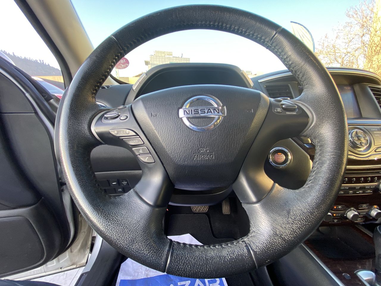 NISSAN - 25