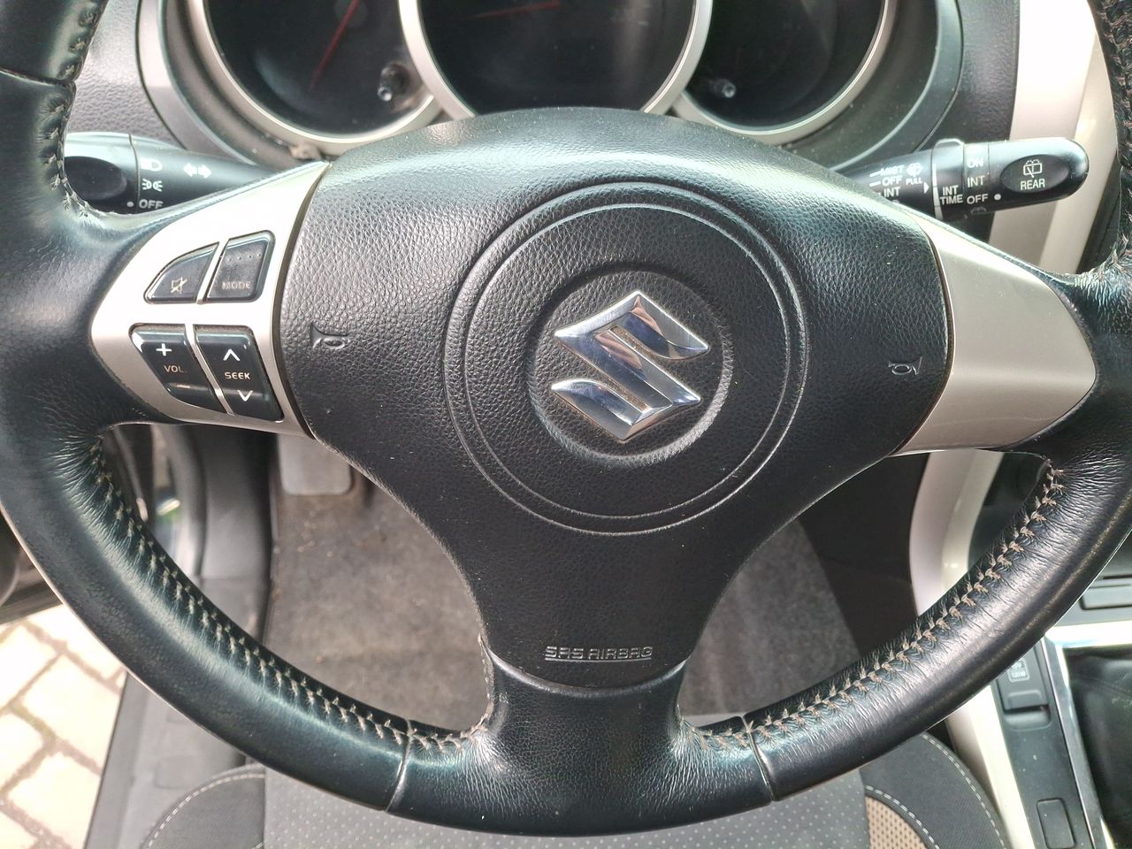 SUZUKI - 18