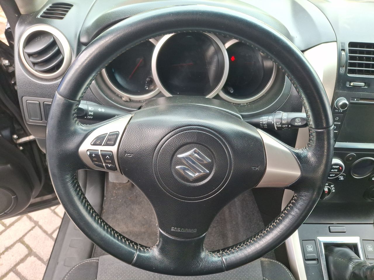 SUZUKI - 17