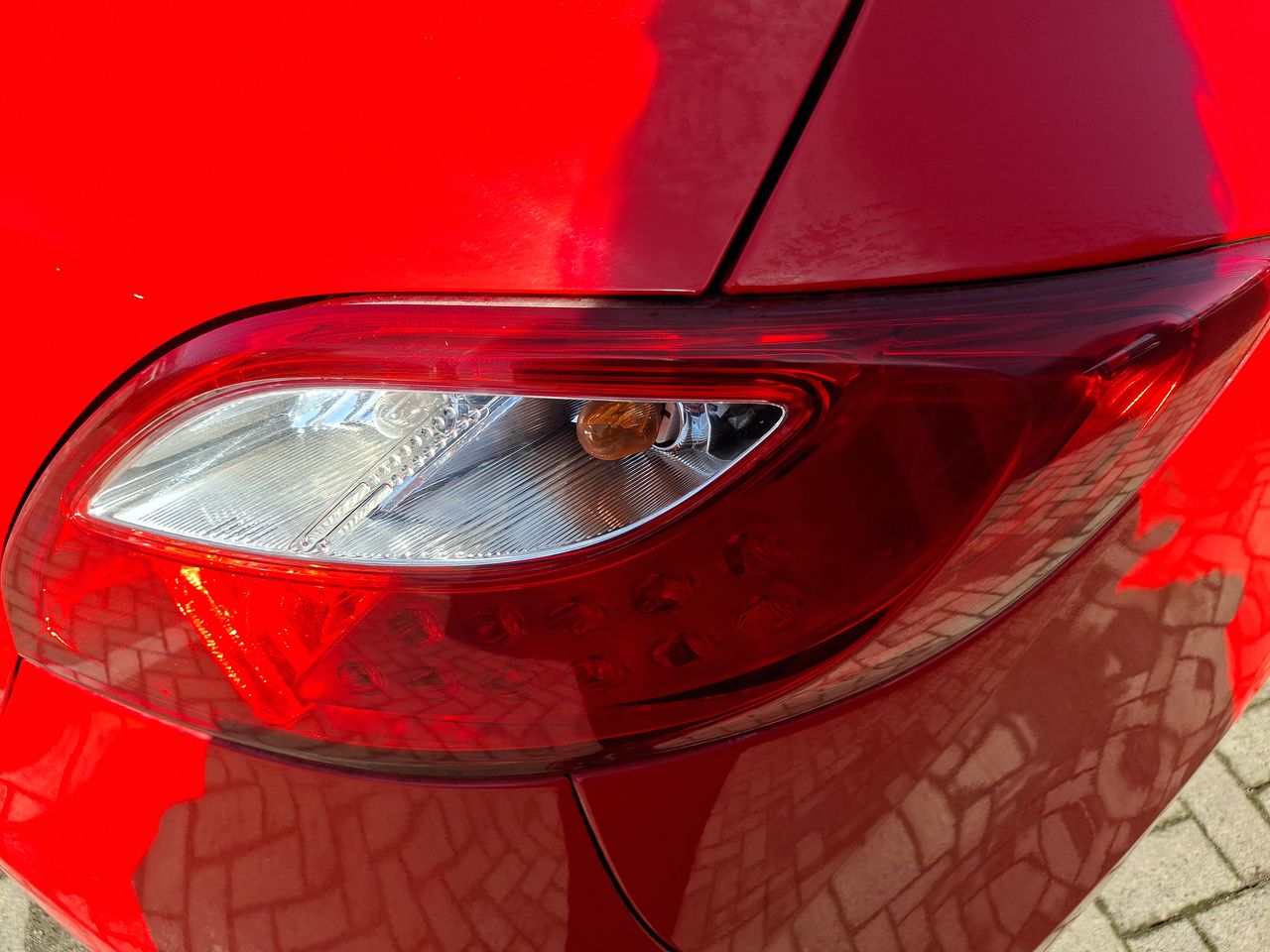 MAZDA - 16