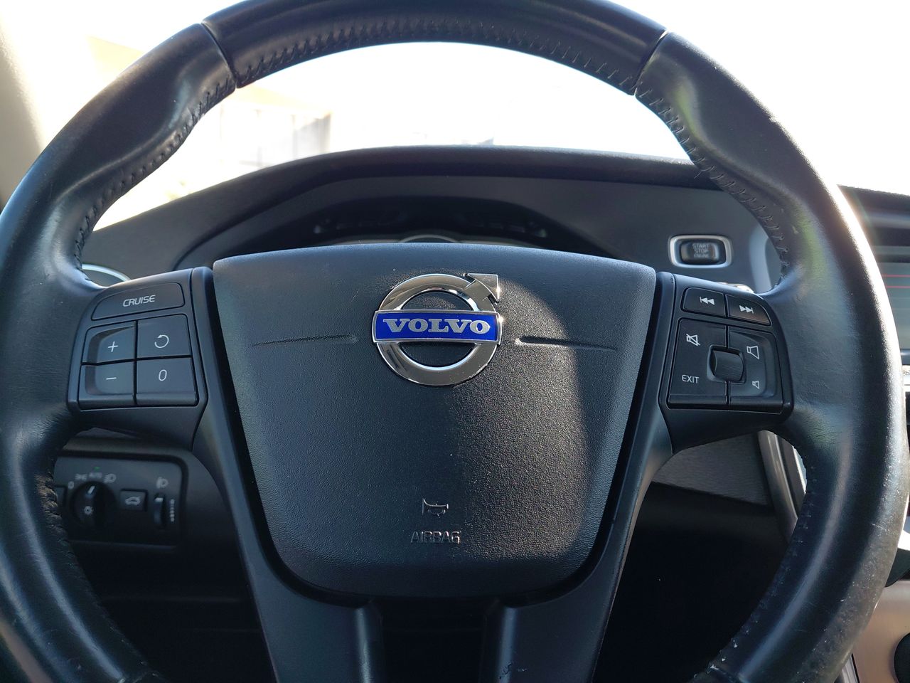VOLVO - 16