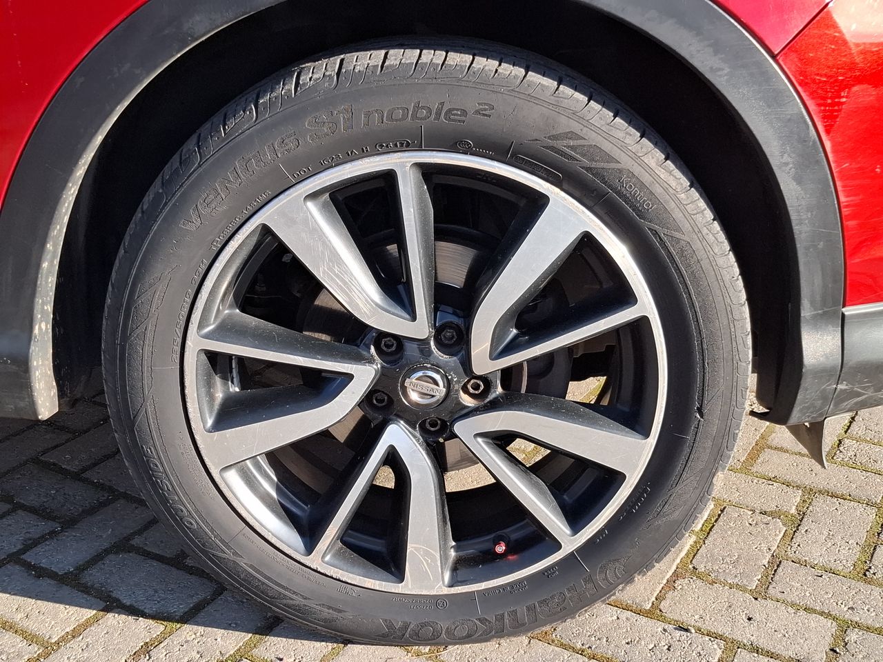 NISSAN - 9