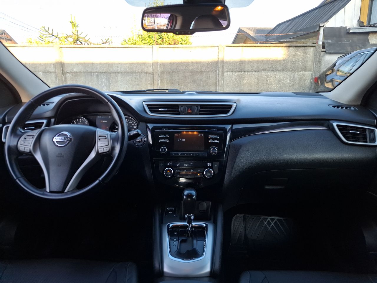 NISSAN - 3