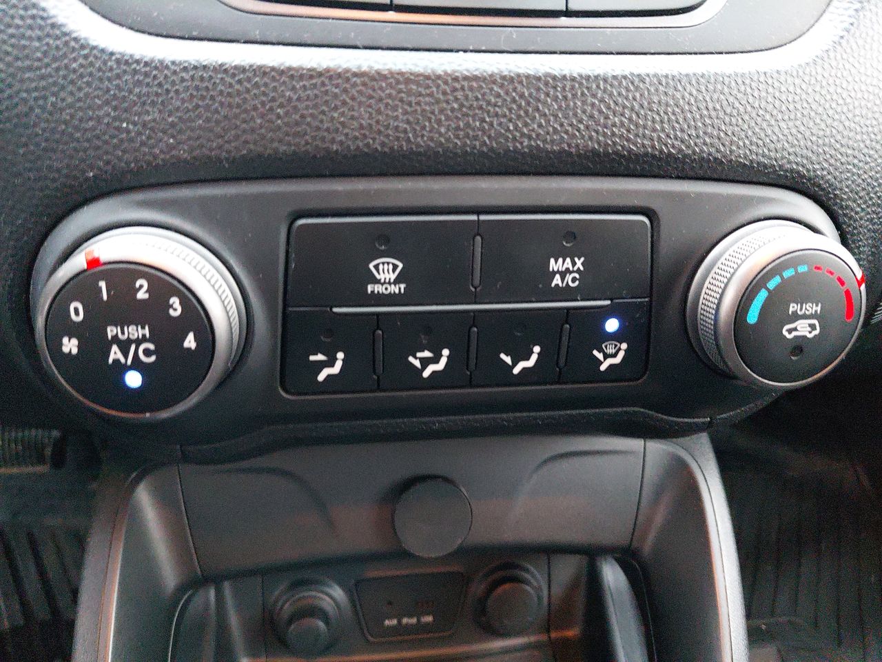 Hyundai Venue — foto 28 de 33