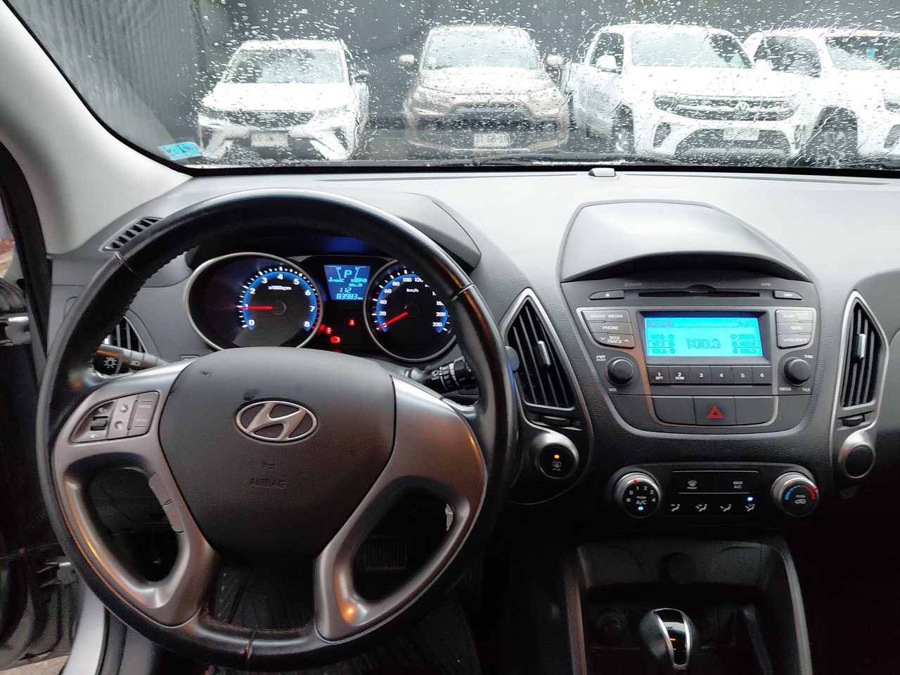 Hyundai Venue — foto 30 de 33