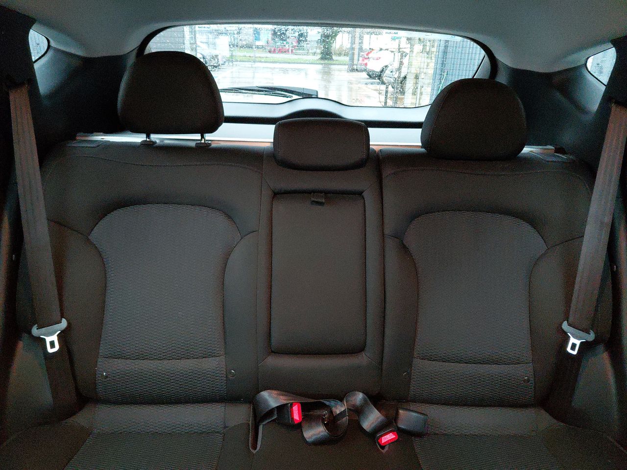 Hyundai Venue — foto 13 de 33