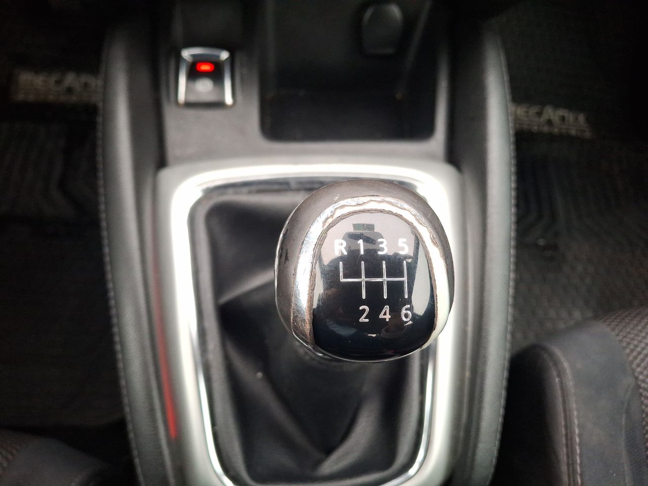 NISSAN - 19